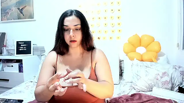 SuzyGamingFairy online show from July 26, 2026, 3:04 am