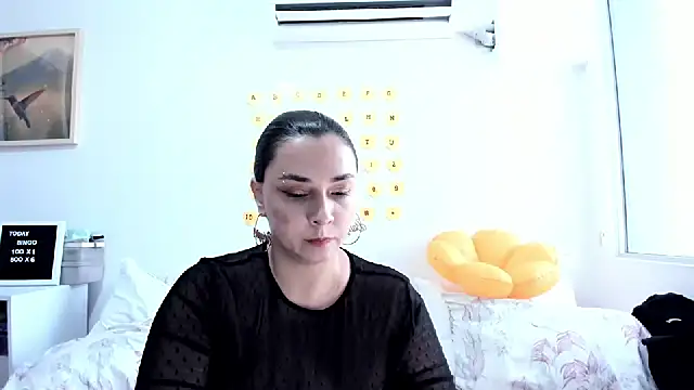 SuzyGamingFairy online show from July 27, 2026, 6:15 pm