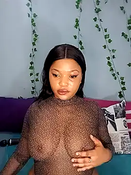 Snapshot of Sugartonguexx chatting on February 7, 2025, 1:53 pm Sugartonguexx online show from February 7, 2025, 1:53 pm