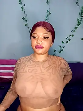 Snapshot of Sugartonguexx chatting on February 18, 2025, 7:19 pm Sugartonguexx online show from February 18, 2025, 7:19 pm