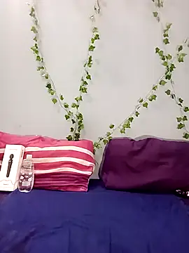 Snapshot of Sugartonguexx chatting on March 7, 2025, 7:27 pm Sugartonguexx online show from March 7, 2025, 7:27 pm