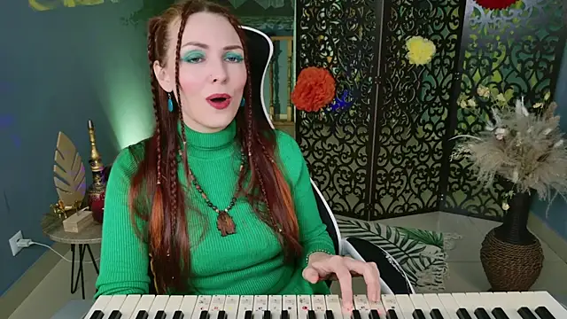 Snapshot of VandaRossi chatting on February 26, 2025, 11:20 am VandaRossi online show from February 26, 2025, 11:20 am