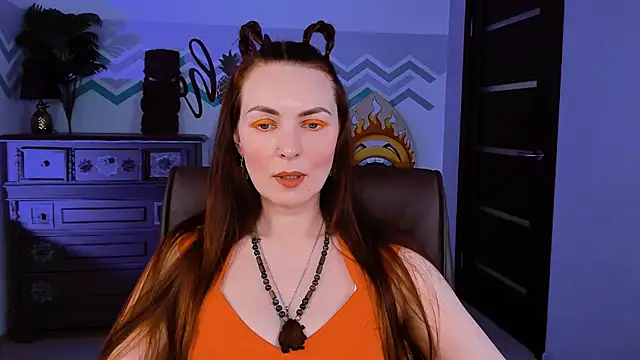 Snapshot of VandaRossi chatting on March 13, 2025, 12:35 pm VandaRossi online show from March 13, 2025, 12:35 pm