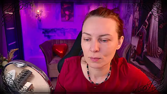 Snapshot of VandaRossi chatting on October 14, 2025, 8:04 am VandaRossi online show from October 14, 2025, 8:04 am