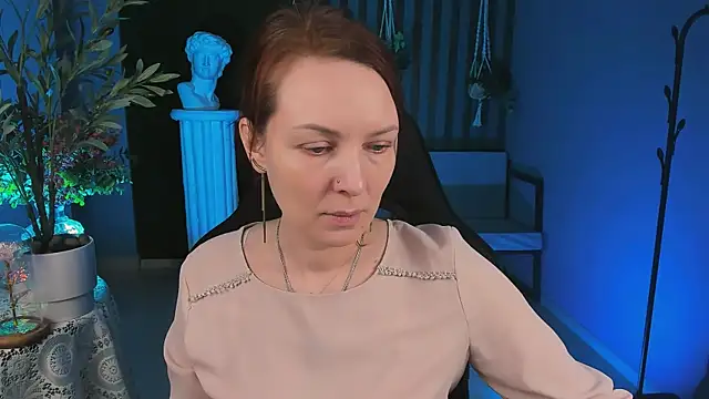 Snapshot of VandaRossi chatting on November 13, 2025, 9:52 am VandaRossi online show from November 13, 2025, 9:52 am