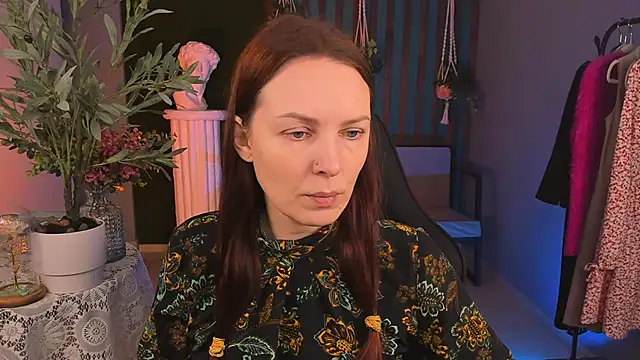 Snapshot of VandaRossi chatting on November 22, 2025, 9:41 am VandaRossi online show from November 22, 2025, 9:41 am