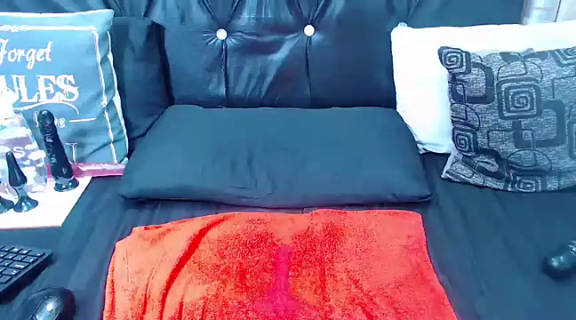 Snapshot of spicydiver38 chatting on February 17, 2025, 1:25 am spicydiver38 online show from February 17, 2025, 1:25 am