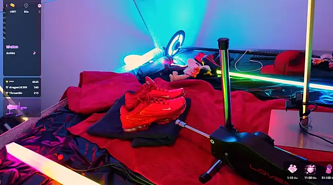 Snapshot of Fuc71 chatting on February 14, 2025, 10:14 pm Fuc71 online show from February 14, 2025, 10:14 pm