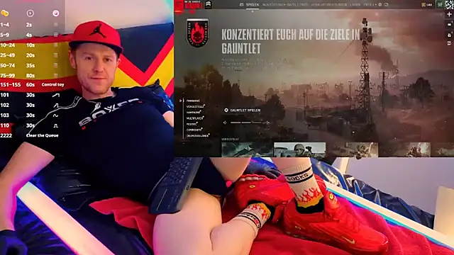 Snapshot of Fuc71 chatting on November 17, 2025, 5:52 pm Fuc71 online show from November 17, 2025, 5:52 pm