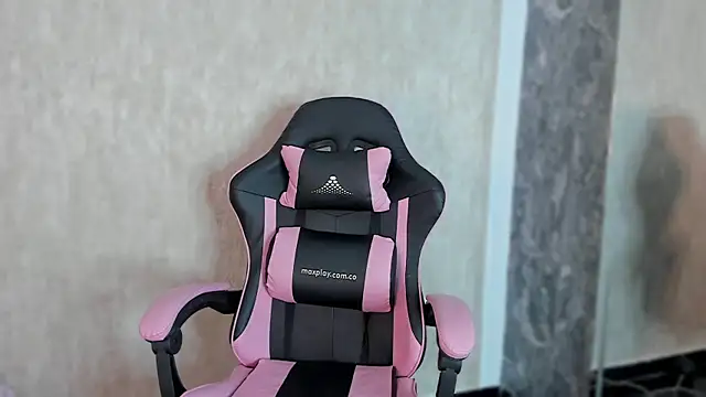 Cleopatra Fit online show from February 22, 2025, 11:02 am