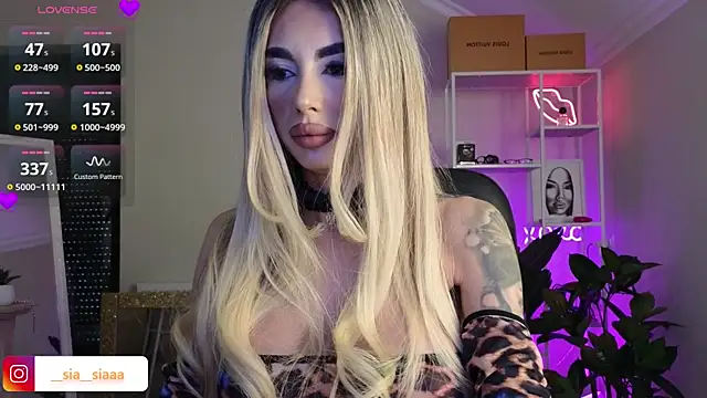 ArianaArianna online show from April 27, 2026, 5:00 pm