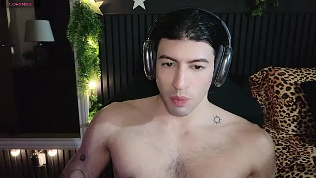 newjeff online show from July 25, 2026, 9:01 pm