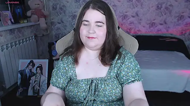 Snapshot of Estelle_Hicks chatting on July 28, 2026, 7:39 pm Estelle Hicks online show from July 28, 2026, 7:39 pm
