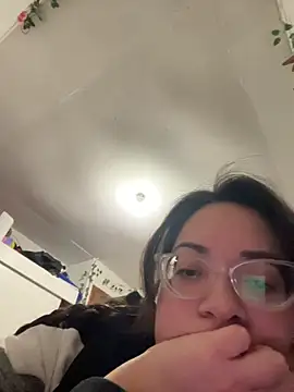 indiegirl666 online show from July 9, 2026, 3:43 am