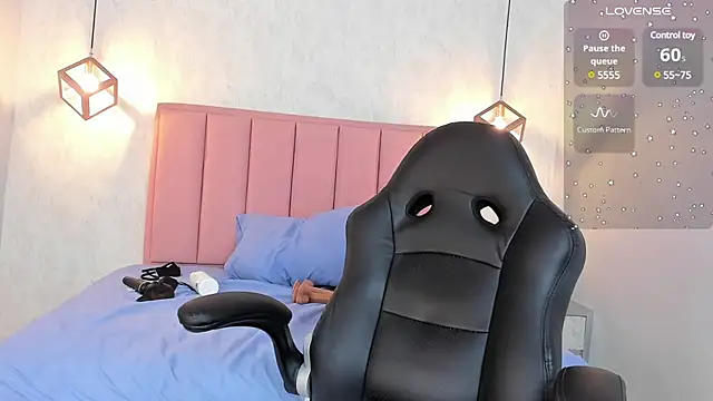 Snapshot of SUNNYCYRUS chatting on February 12, 2025, 7:35 pm SUNNYCYRUS online show from February 12, 2025, 7:35 pm