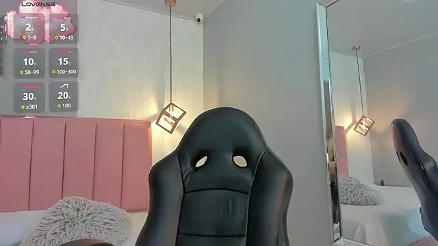 Snapshot of SUNNYCYRUS chatting on September 25, 2025, 12:31 pm SUNNYCYRUS online show from September 25, 2025, 12:31 pm