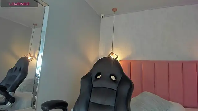 Snapshot of SUNNYCYRUS chatting on October 25, 2025, 12:34 pm SUNNYCYRUS online show from October 25, 2025, 12:34 pm