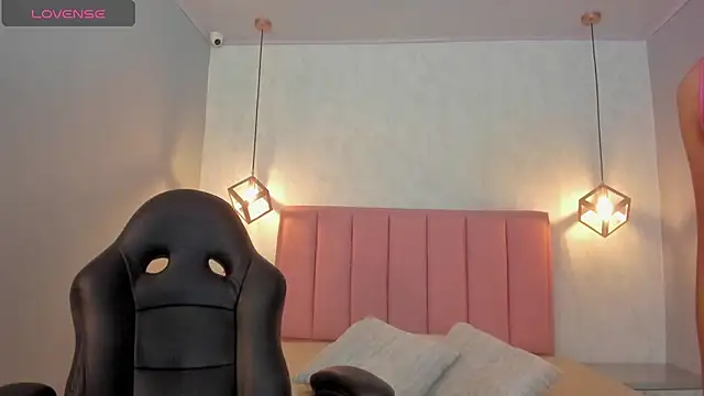 Snapshot of SUNNYCYRUS chatting on October 29, 2025, 12:29 pm SUNNYCYRUS online show from October 29, 2025, 12:29 pm