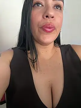 marta201 alfaro online show from May 1, 2026, 7:07 pm