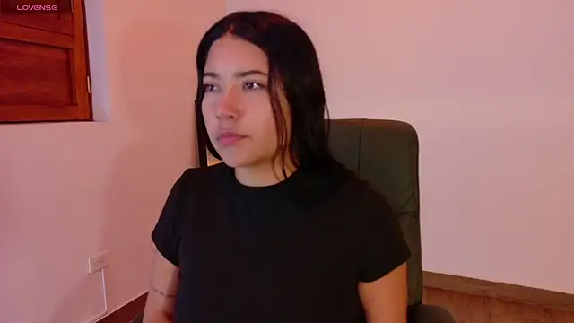 Susy thomson online show from December 14, 2025, 1:55 am