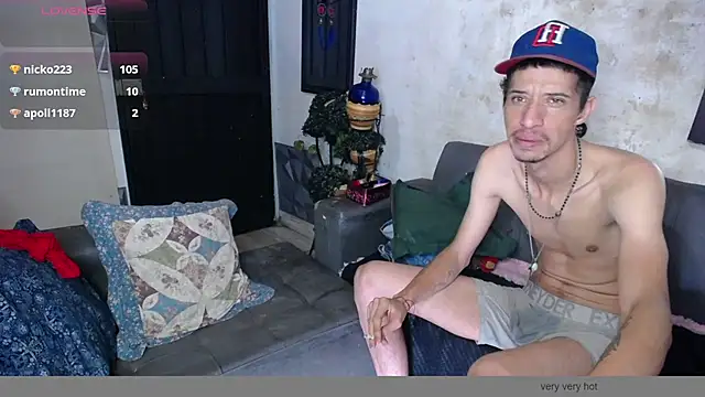 master and sumisse online show from October 22, 2025, 8:14 am