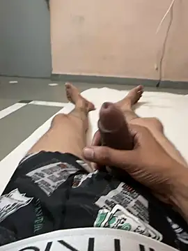 Snapshot of mjigar chatting on October 3, 2025, 5:43 pm mjigar online show from October 3, 2025, 5:43 pm