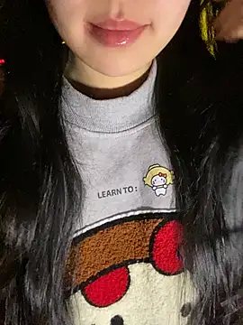 minmin2kk5 online show from January 8, 2026, 3:47 pm