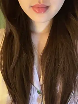 minmin2kk5 online show from June 28, 2026, 3:51 pm