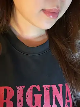 minmin2kk5 online show from July 11, 2026, 3:37 pm