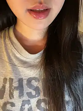 minmin2kk5 online show from July 28, 2026, 4:39 pm