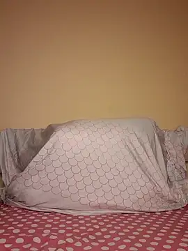 Freya 004 online show from October 4, 2025, 1:53 pm