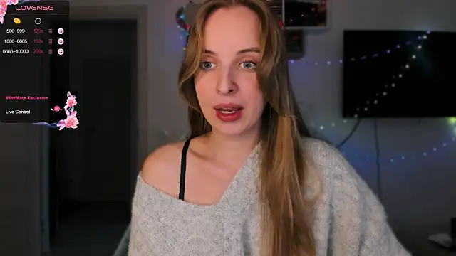 Snapshot of violet_blue_eyes chatting on December 4, 2025, 10:57 am violet blue eyes online show from December 4, 2025, 10:57 am