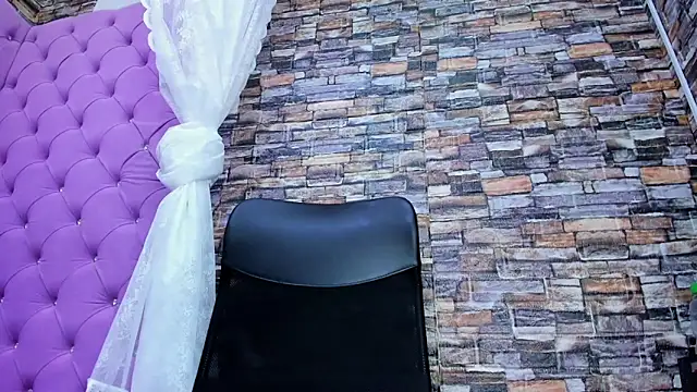 Snapshot of celeste_blue69 chatting on December 28, 2024, 8:26 am celeste blue69 online show from December 28, 2024, 8:26 am