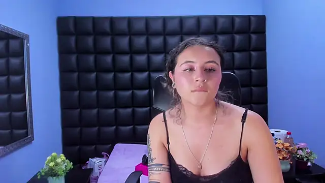 Snapshot of celeste_blue69 chatting on February 7, 2026, 3:54 am celeste blue69 online show from February 7, 2026, 3:54 am