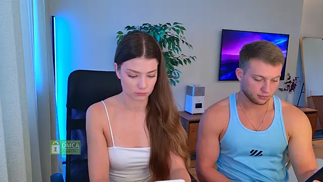Snapshot of Jony_and_Jessica chatting on July 24, 2026, 6:22 am Jony and Jessica online show from July 24, 2026, 6:22 am