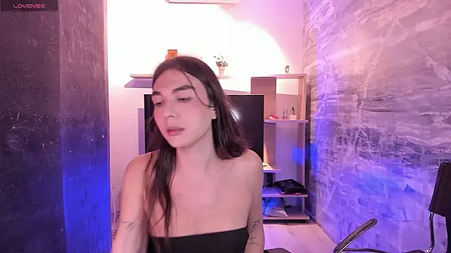 saracaball  online show from December 17, 2025, 6:52 am