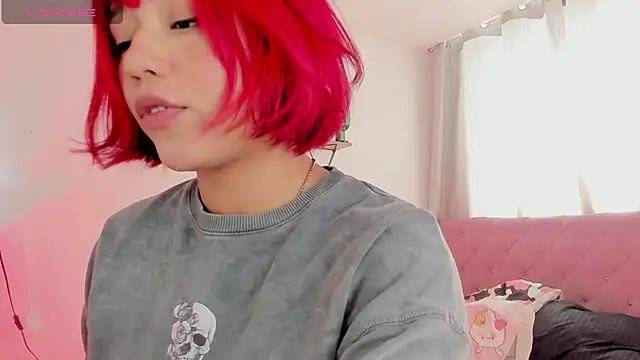 Snapshot of srtaliz chatting on January 28, 2025, 3:35 pm srtaliz online show from January 28, 2025, 3:35 pm