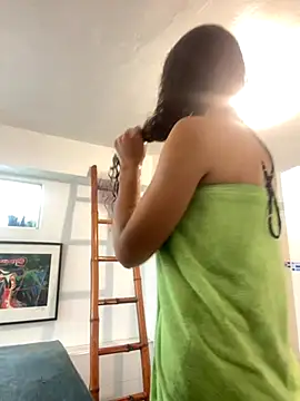 Snapshot of Rati_Curly chatting on October 12, 2025, 11:42 am Rati Curly online show from October 12, 2025, 11:42 am