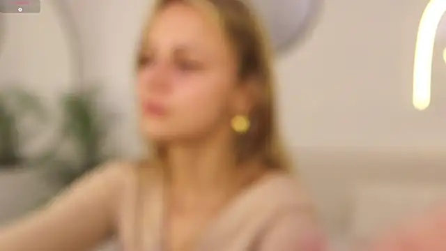 Wendy D0ll online show from May 4, 2026, 9:11 pm