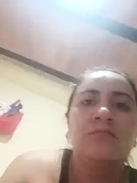 Snapshot of claus20 chatting on February 12, 2025, 7:35 pm claus20 online show from February 12, 2025, 7:35 pm