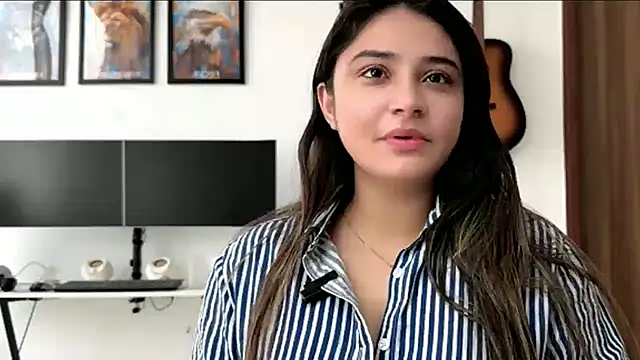Snapshot of demieliss chatting on May 25, 2026, 9:26 am demieliss online show from May 25, 2026, 9:26 am