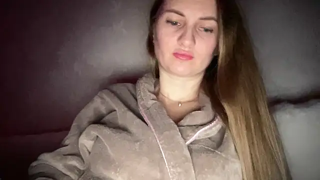 Snapshot of Viola_sweet chatting on September 21, 2025, 11:28 pm Viola sweet online show from September 21, 2025, 11:28 pm