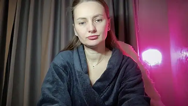 Snapshot of Viola_sweet chatting on October 23, 2025, 1:05 am Viola sweet online show from October 23, 2025, 1:05 am