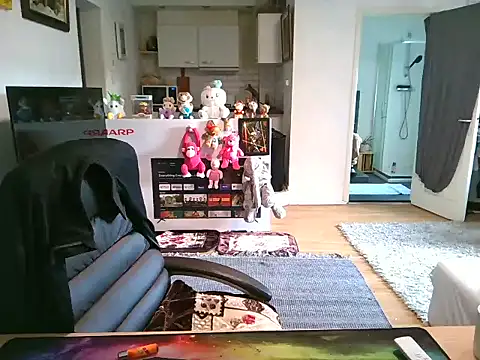 mihaimichael online show from March 21, 2025, 7:55 am