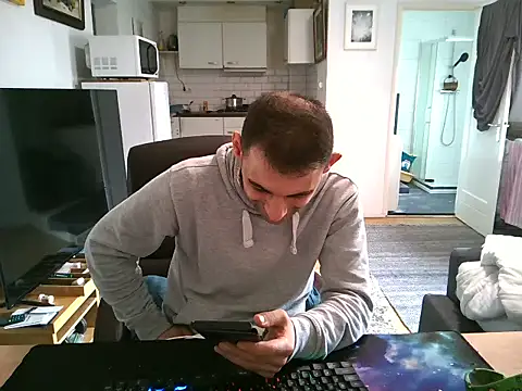 mihaimichael online show from September 14, 2025, 1:32 pm