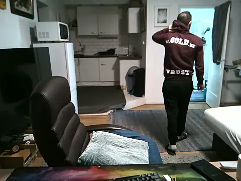 mihaimichael online show from September 30, 2025, 11:59 am