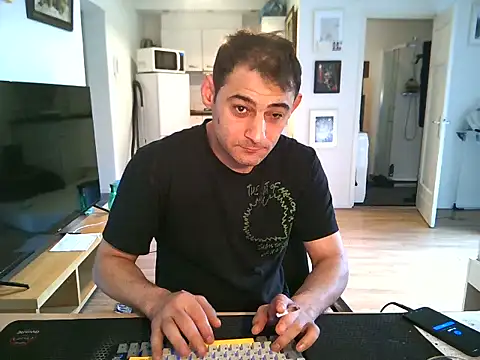 Snapshot of mihaimichael chatting on July 19, 2026, 2:21 pm mihaimichael online show from July 19, 2026, 2:21 pm