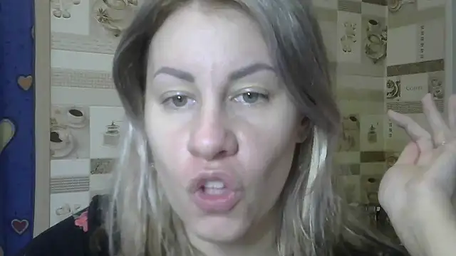 Snapshot of TherestlessKitty chatting on December 23, 2024, 6:00 am TherestlessKitty online show from December 23, 2024, 6:00 am