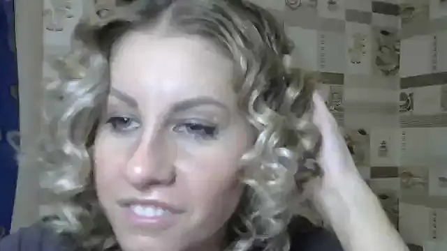 Snapshot of TherestlessKitty chatting on February 18, 2025, 9:10 am TherestlessKitty online show from February 18, 2025, 9:10 am