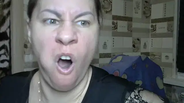 Snapshot of TherestlessKitty chatting on November 9, 2025, 10:19 pm TherestlessKitty online show from November 9, 2025, 10:19 pm